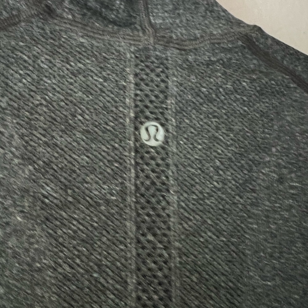 Lululemon long sleeve top